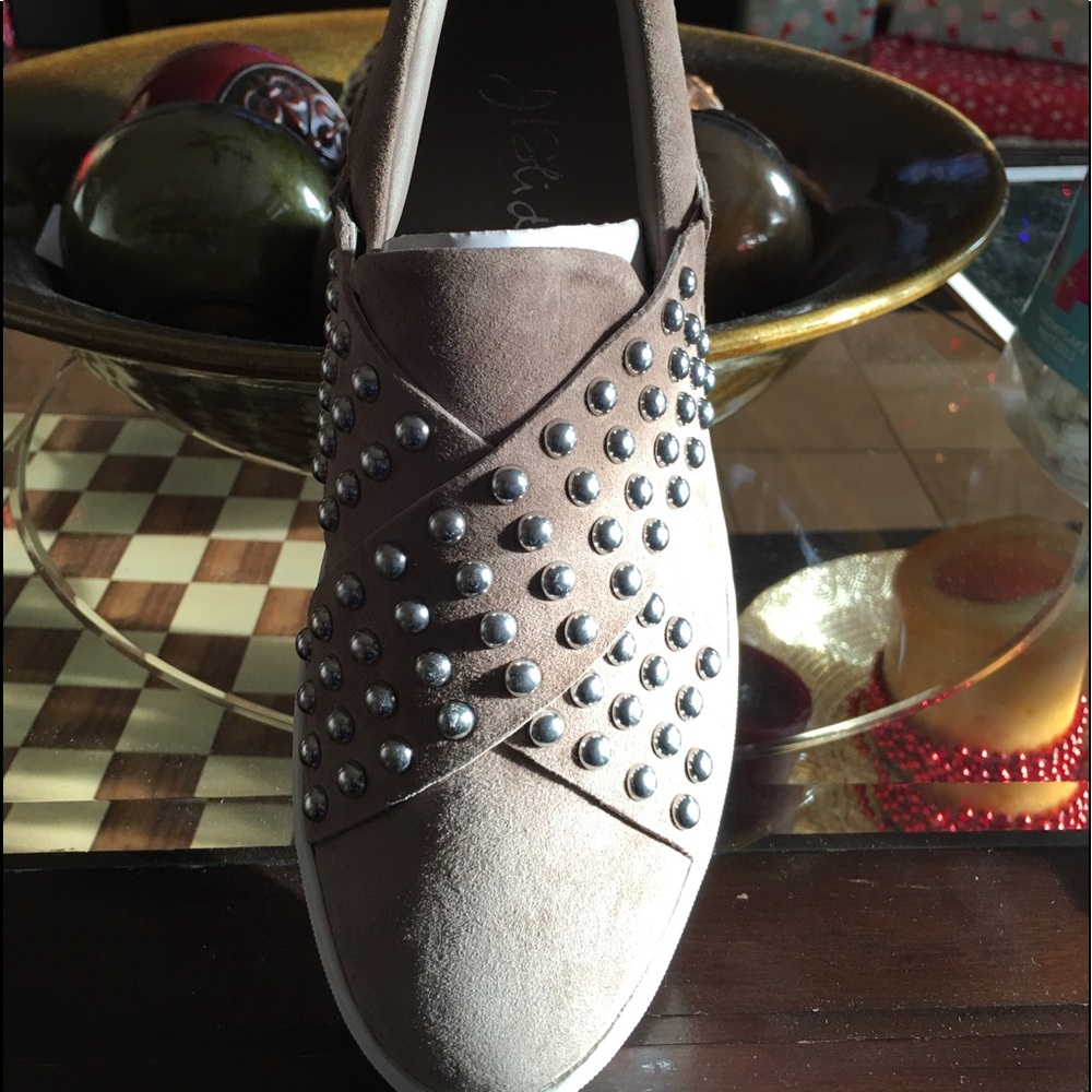 Women’s tan j/slides nyc *brand new* in the box